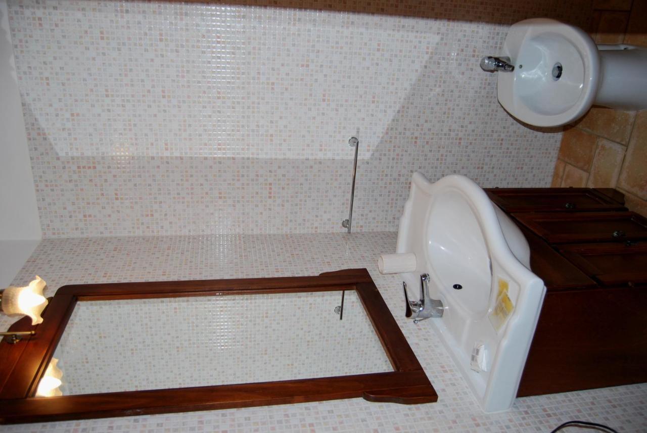 Bed and Breakfast Le Terre Di Bac Borgo Montenero Exterior foto